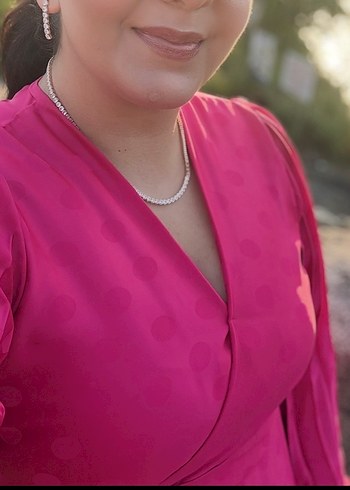 Pembe V Yaka Midi Uzun Elbise - Görsel 5