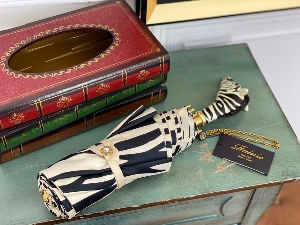 Rainie Tüylü Kulplu Zebra Desenli Şemsiye - Görsel 2