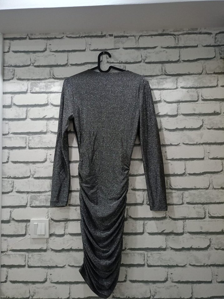 bisiklet yaka dar likralı astarlı ve karın bölgesi dekolteli - Görsel 3