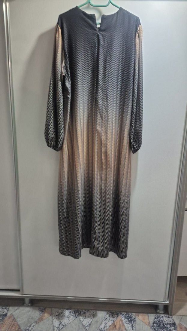 Kadın Bej Gri Pileli Uzun Elbise - Görsel 3