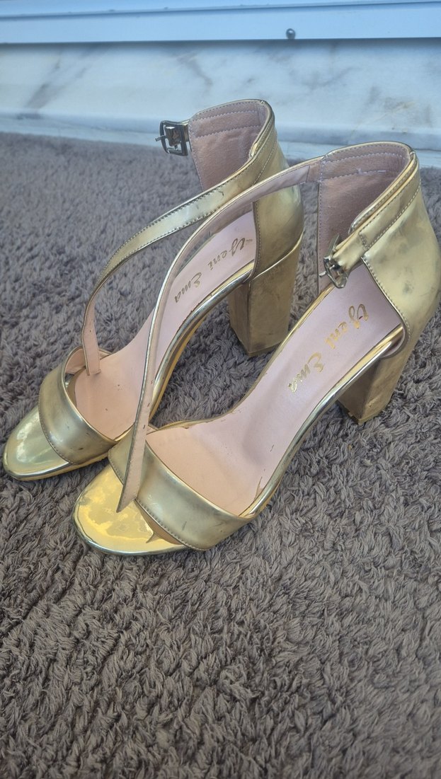 Altın Renkli Tokalı Stiletto Topuklu Kadın Ayakkabı - Görsel 3