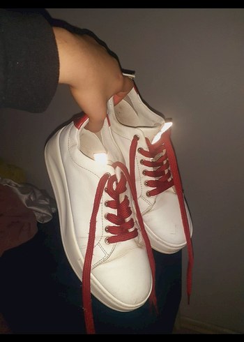 Beyaz Deri Kadın Spor Ayakkabı - Görsel 4