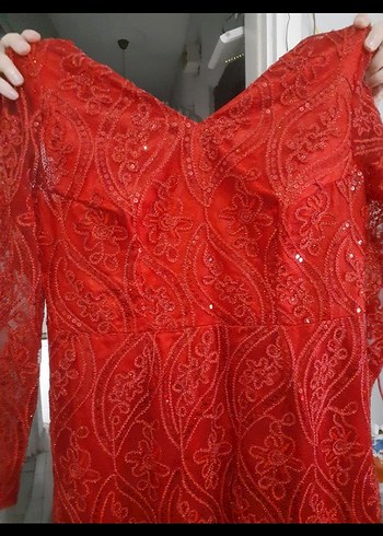 Dantel İşlemeli Kırmızı Uzun Abiye Elbise - Görsel 2