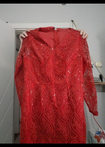 Dantel İşlemeli Kırmızı Uzun Abiye Elbise - Görsel 5