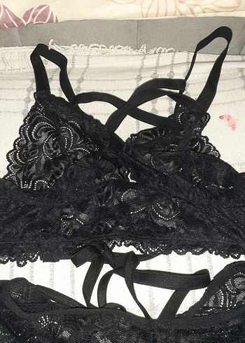 Siyah Gotik Dantel Mini Sütyen Takımı - Görsel 2