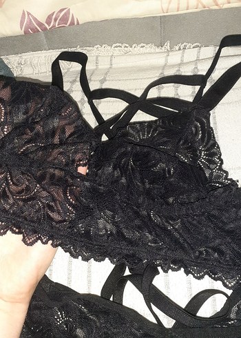 Siyah Gotik Dantel Mini Sütyen Takımı - Görsel 3