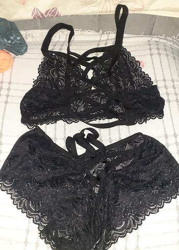 Siyah Gotik Dantel Mini Sütyen Takımı - Görsel 4