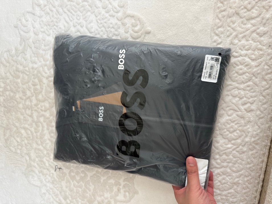 HUGO BOSS EŞOFMAN TAKIMI SIFIR - Görsel 3