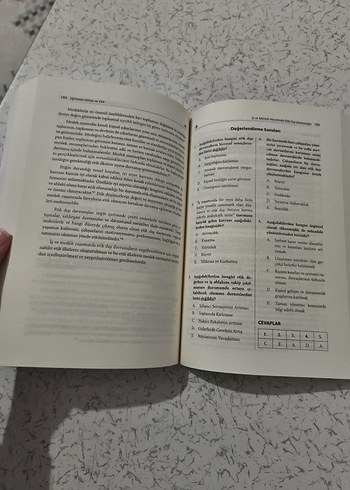 Eğitimde Ahlak ve Etik Kitabı - Görsel 2