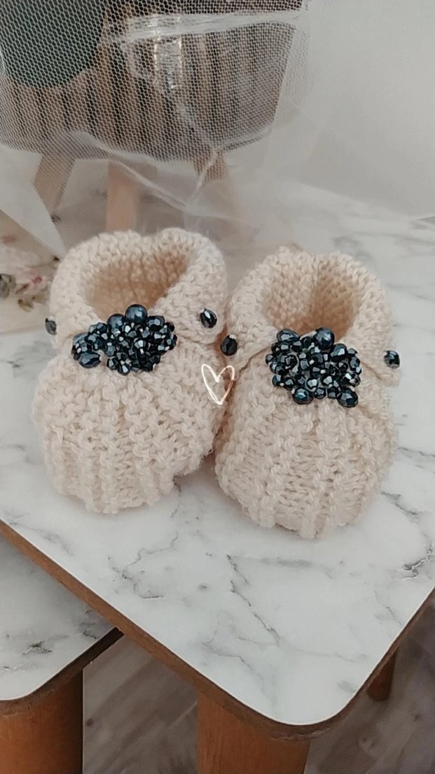 Kız Bebek Örgü Beyaz Bağcıklı Patik - Görsel 2