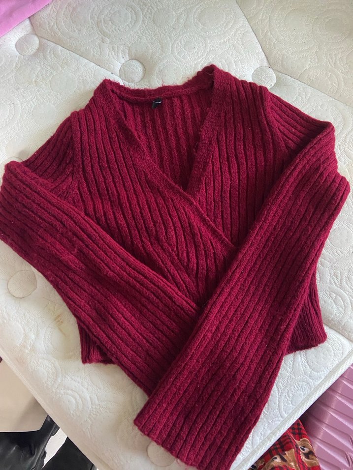 Bordo V Yaka Kısa Kemerli Kadın Kazak - Görsel 2