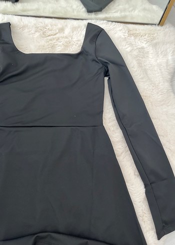 Siyah V Yaka Uzun Kollu Mini Elbise - Görsel 3