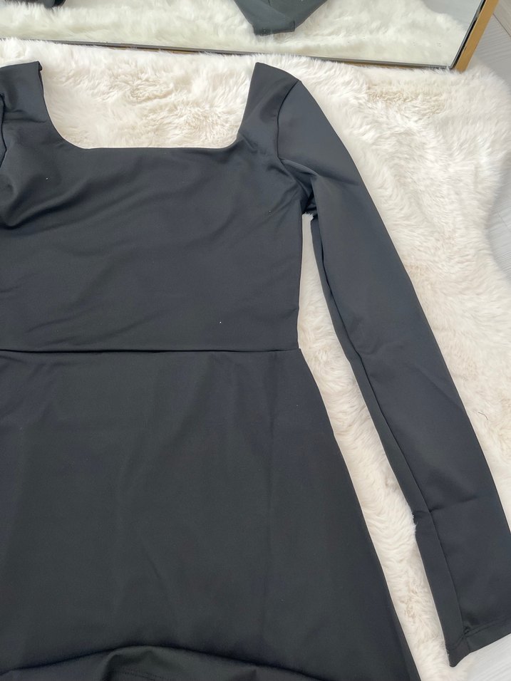 Siyah V Yaka Uzun Kollu Mini Elbise - Görsel 3