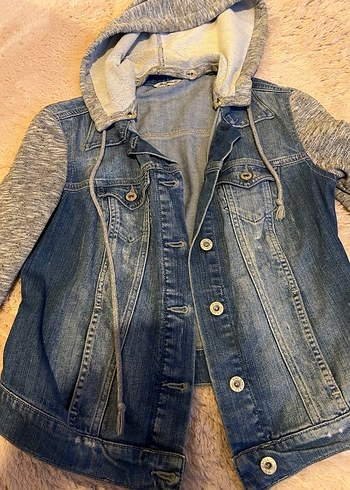 Gri Kapüşonlu Düğmeli Kadın Denim Ceket - Görsel 4