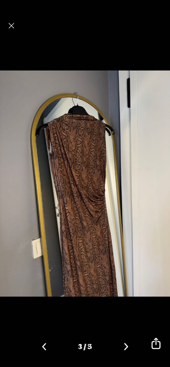 Kahverengi Yılan Desenli Uzun Drapeli Elbise - Görsel 3