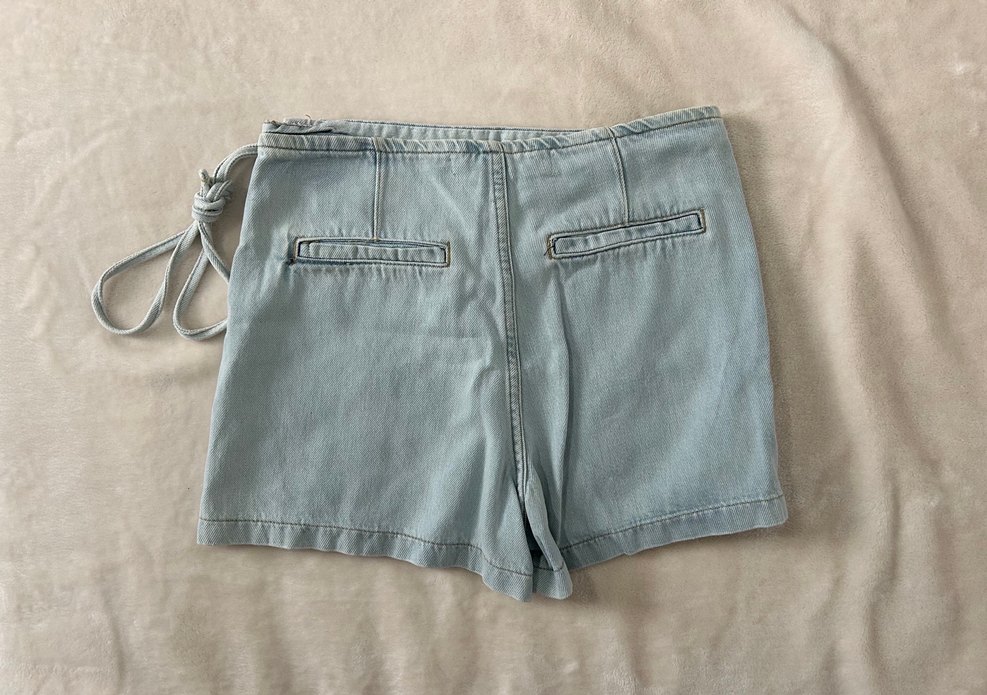 Kadın Mavi Mini Kot Şort Kemerli - Görsel 3