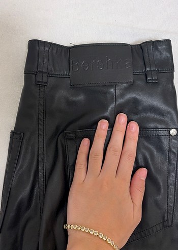 Deri pantolon bershka - Görsel 2