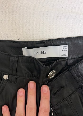 Deri pantolon bershka - Görsel 3