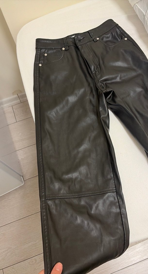 Deri pantolon bershka - Görsel 4