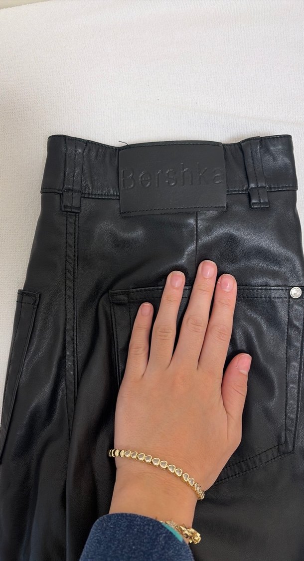 Deri pantolon bershka - Görsel 2