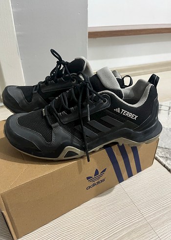Adidas 39