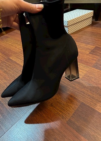 Kadın Siyah Streç Topuklu Bot - Görsel 4