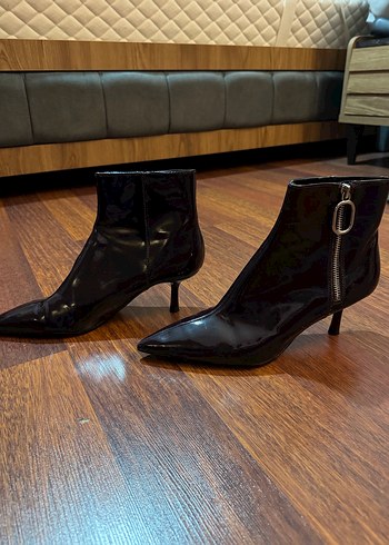 Parlak Deri Stiletto Topuklu Bot - Görsel 6