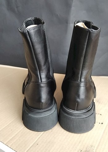 ZARA Kadın Siyah H
akiki  Deri Platform Topuklu Bot - Görsel 4