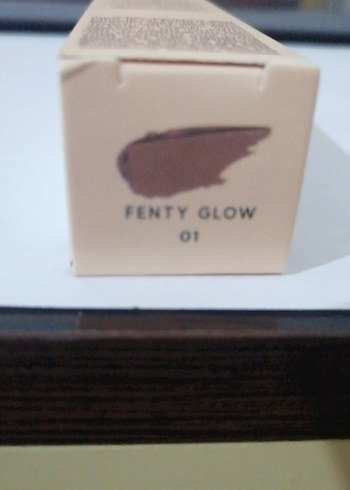 Fenty Beauty Gloss Bomb Lip Gloss 9ml - Görsel 4