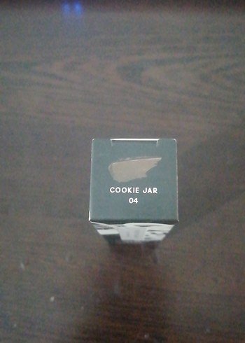 Fenty Beauty Kremsi Dudak Parlatıcısı 9ml - Görsel 4