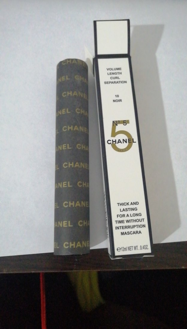 Chanel N°5 Siyah Maskara, Hacim ve Uzunluk - Görsel 5