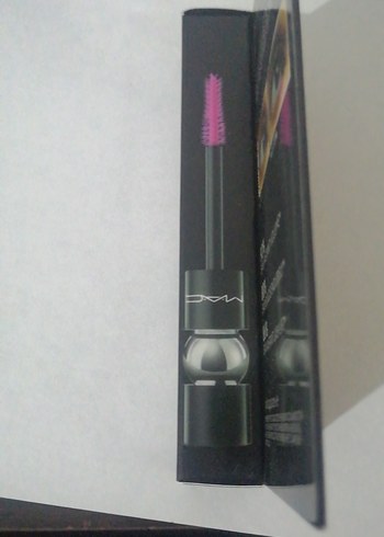 MAC Stack Siyah Maskara - Görsel 2