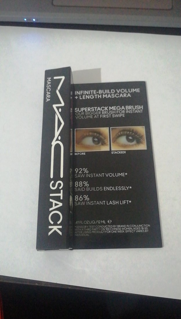 MAC Stack Siyah Maskara - Görsel 4