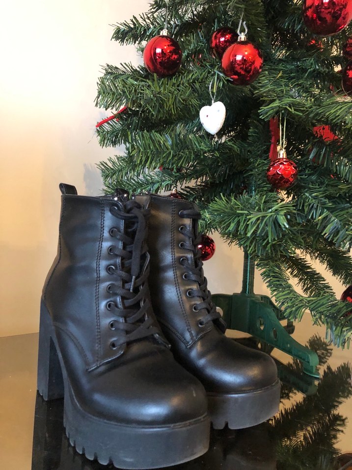 Siyah Platform Topuklu Gotik Kadın Bot - Görsel 2