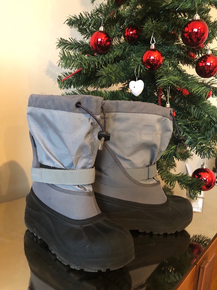 Gri kadın Bot - Görsel 2