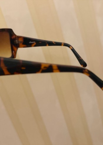 Kahverengi Kemer Detaylı Kadın Güneş Gözlüğü - Görsel 2