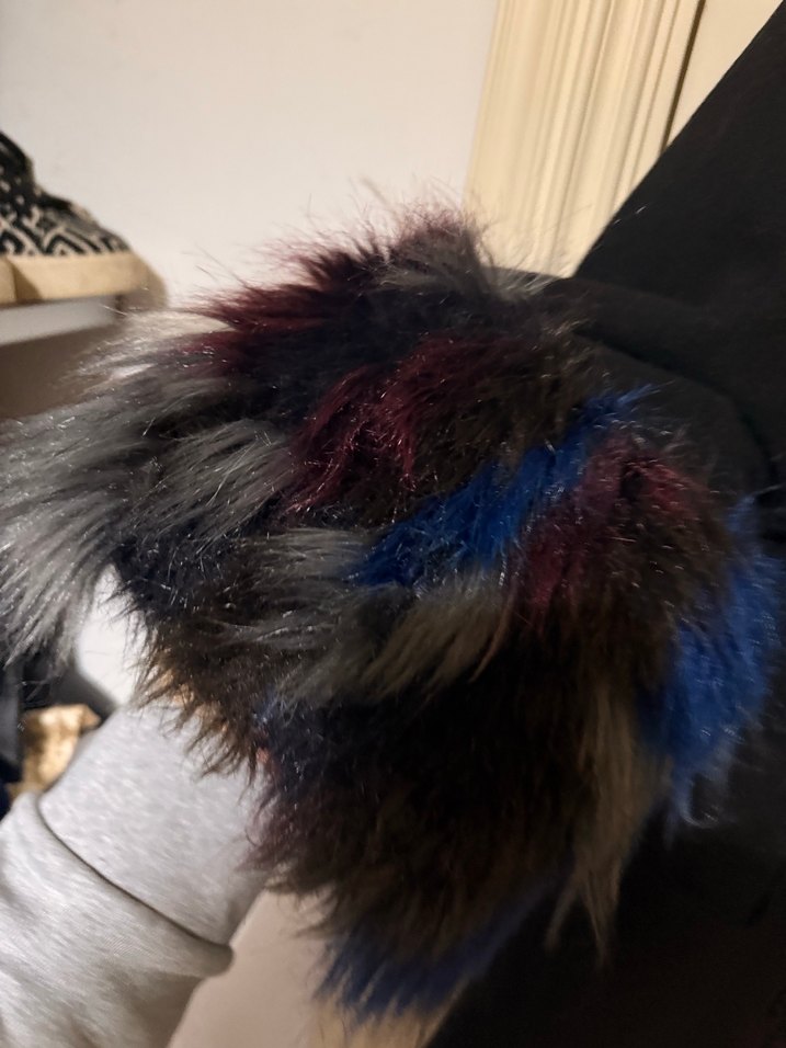 Kolu Kürklü Siyah Kaban ghisa 1 beden - Görsel 2