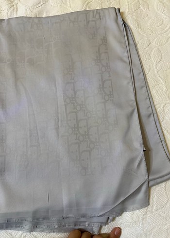 Gri Kadın Saten jakarlı  Şal - Görsel 3