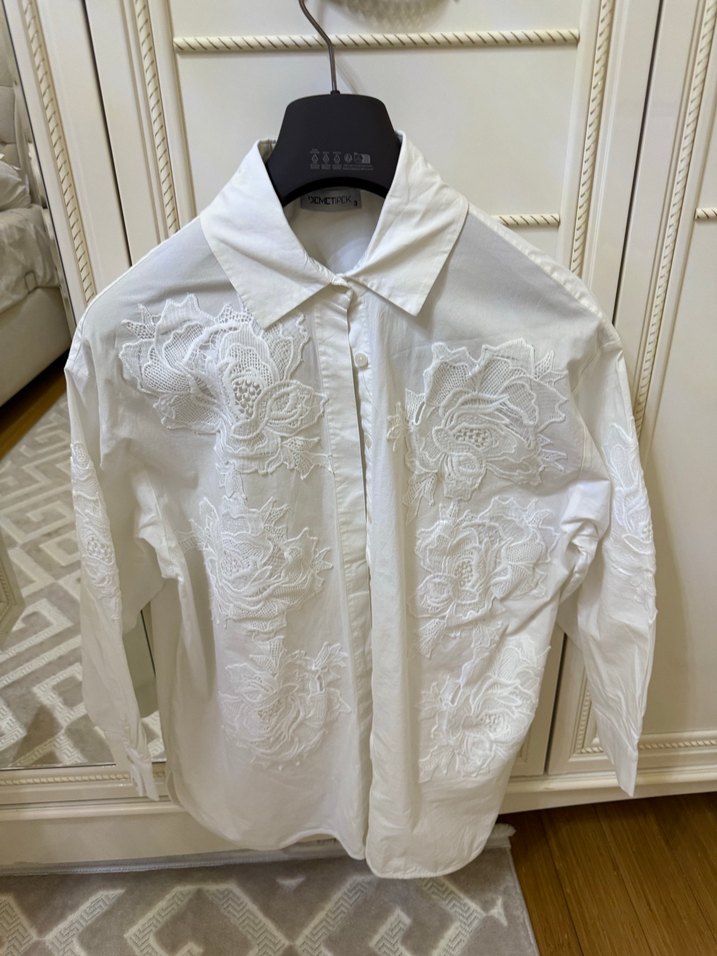 İşlemeli Beyaz Gömlek 3 beden - Görsel 4
