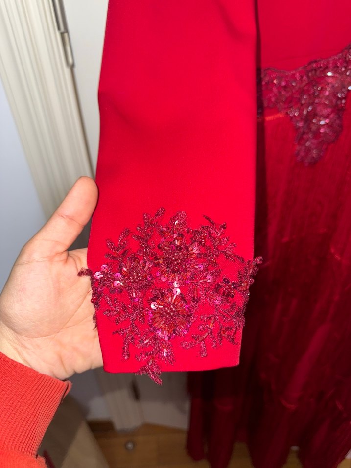 Kırmızı İşlemeli Uzun Kollu Abiye Elbise setrms 40/42 uyumlu - Görsel 4