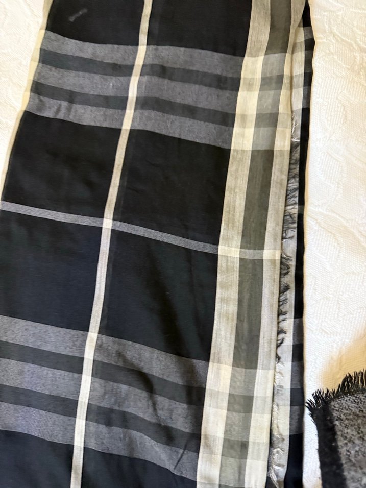 Kadın Gri Burberry desenli şal - Görsel 4