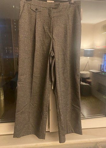 Lastikli yüksek belli kat izli H&M pantolon. - Görsel 3