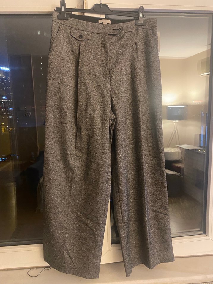 Lastikli yüksek belli kat izli H&M pantolon. - Görsel 2