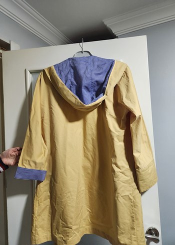 Sarı Midi Boy Düğmeli Kadın Yağmurluk - Görsel 2