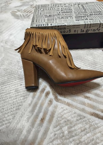 Püsküllü Süet Bej Bohem Stiletto Bot - Görsel 2