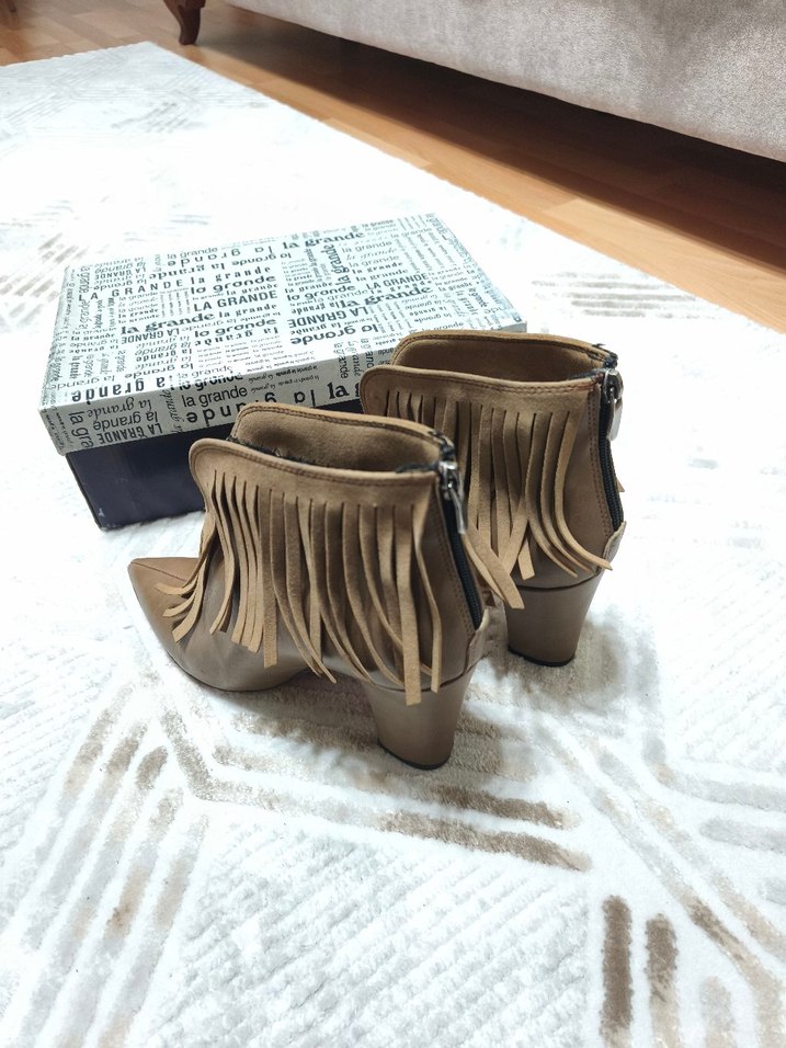 Püsküllü Süet Bej Bohem Stiletto Bot - Görsel 5