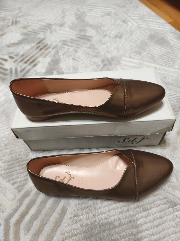 Bej Parlak Deri Kadın  Babet - Görsel 5