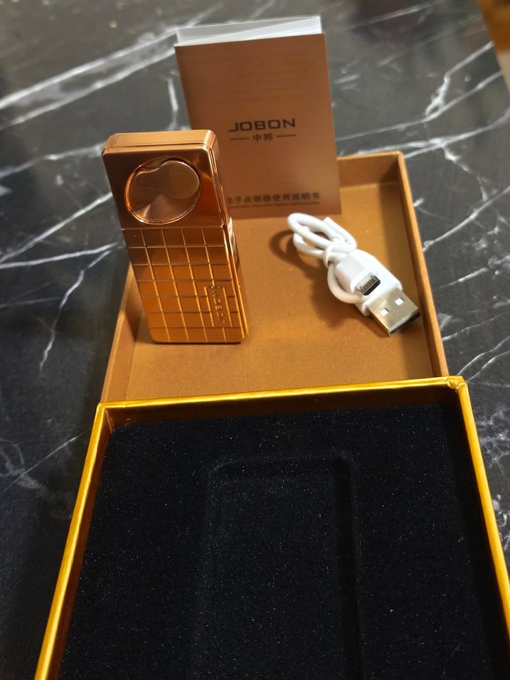 Altın Renkli Parlak USB Çakmak - Görsel 2