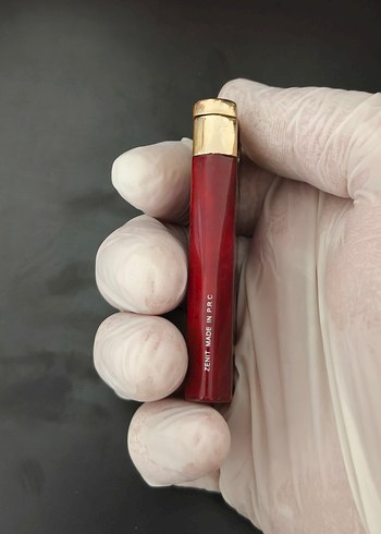 Kırmızı Renkli Rüzgar Geçirmez Çakmak - Görsel 5