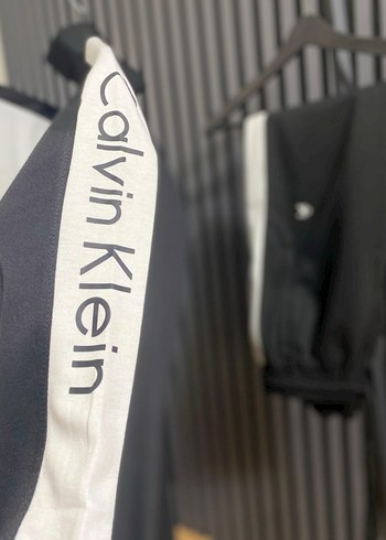 Calvin Klein Siyah Eşofman Takımı - Görsel 2